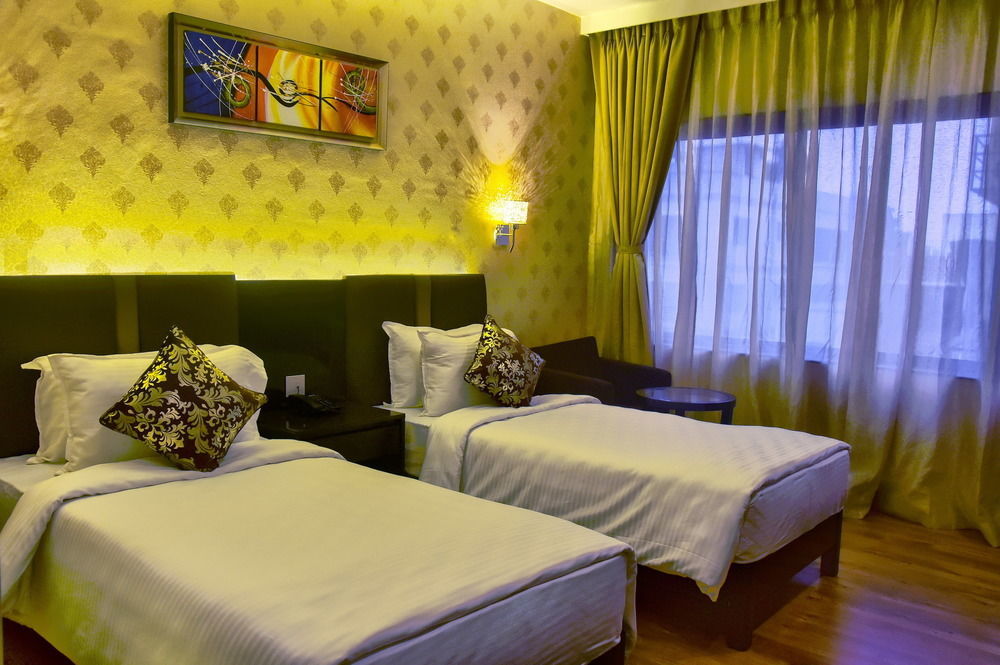 Hotel The Fern Residency Calcutta Extérieur photo